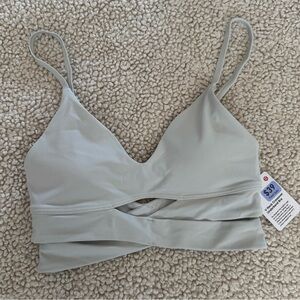 Lululemon V Neck Crossover Underband Bra
